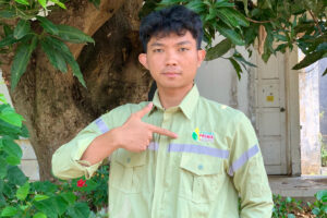 D3SAIN K3MEJA PDH TERK1NI