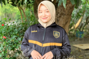 T1P5 M3M1LIH J4KET HAN6AT