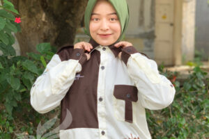 K0NV3K5I K3M3J4 CU5T0M PR0F3S1ON4L